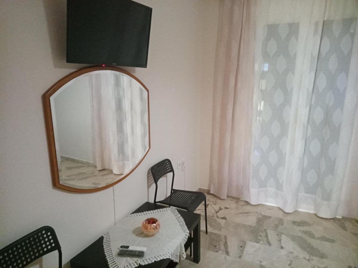 フィリアトラTom House 1アパートメント エクステリア 写真